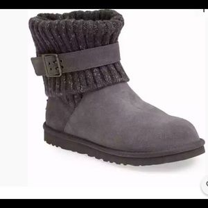 UGG WOMENS CAMBRIDGE GREY BELTED KNIT BOOTS